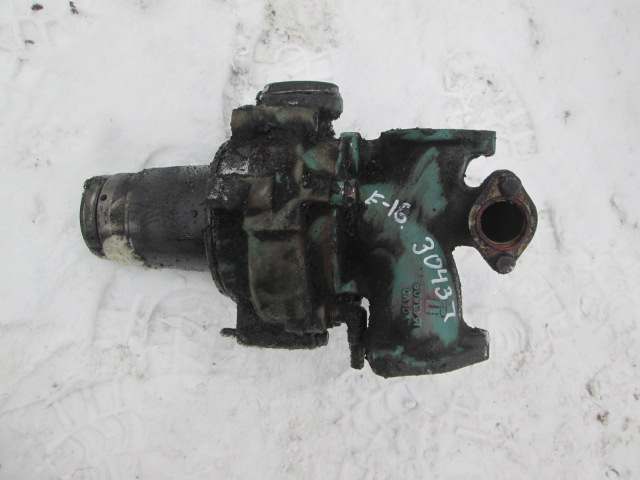 Насос водяной Помпа Volvo F16 TD163 1543809